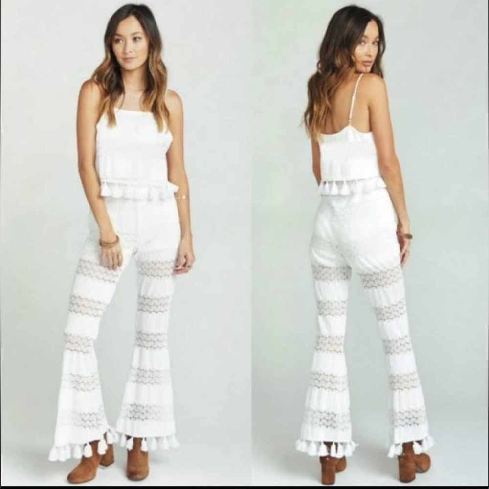 Show me your MuMu white bell bottom pants.